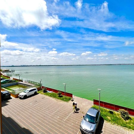Sophia Lake View Suite Mamaia Exterior foto