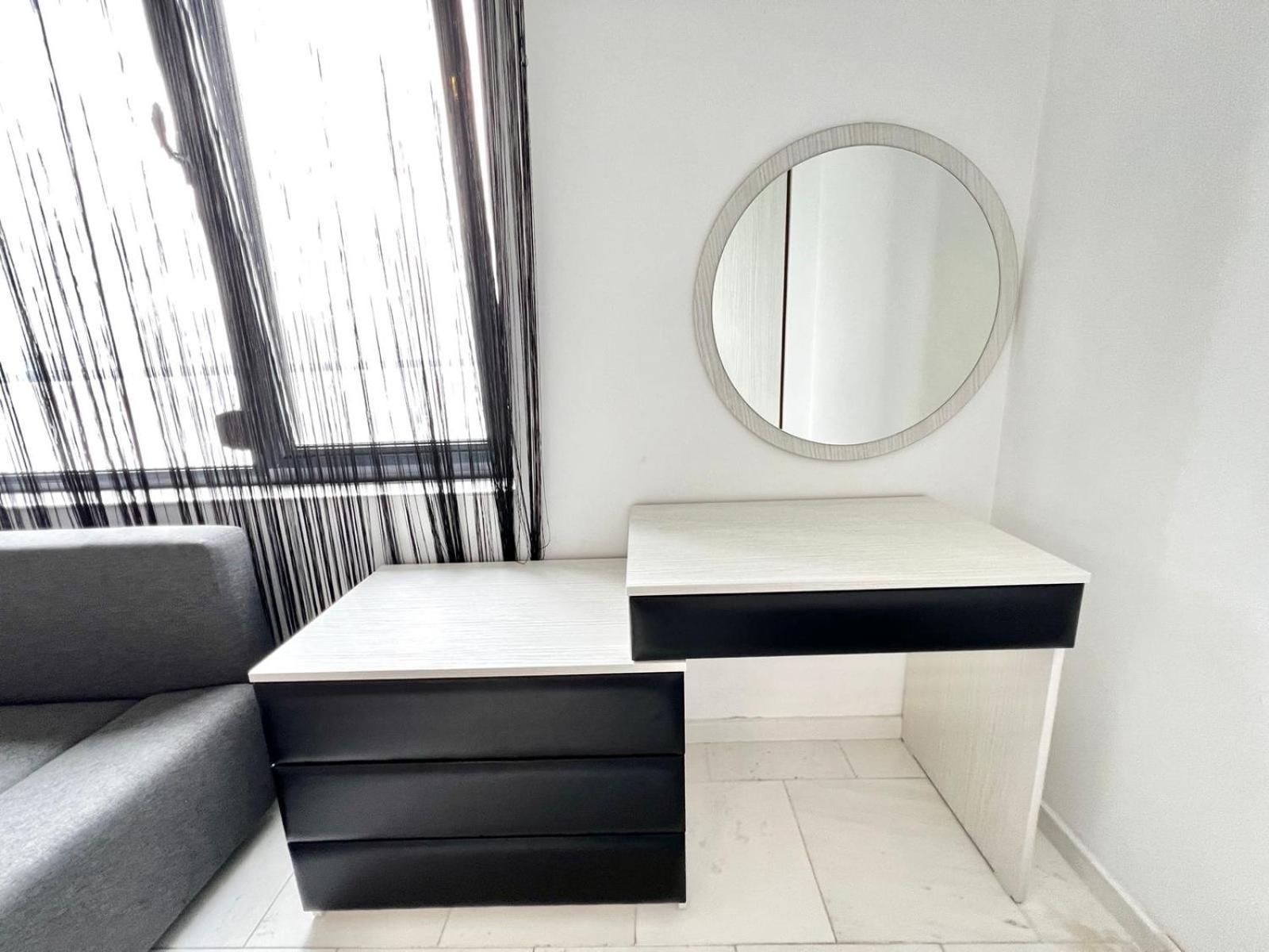 Sophia Lake View Suite Mamaia Exterior foto